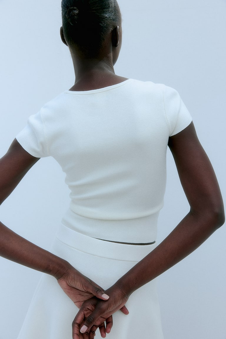 H&M T-Shirt aus Feinstrick Online Shopping