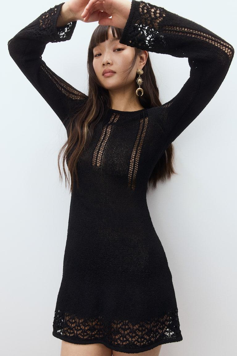 H&M Minikleid in Ajourstrick 50% Rabatt mit kostenlosem Versand