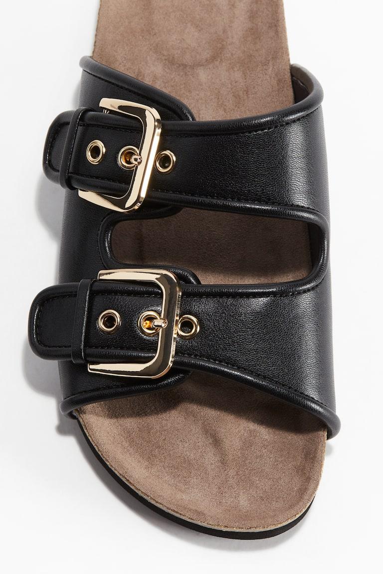 H&M Pantoletten Preisnachlass