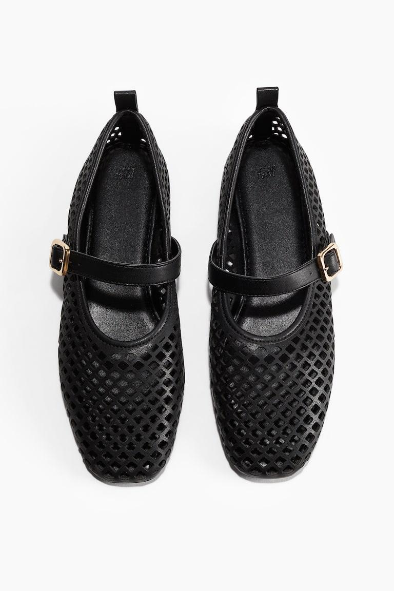 H&M Perforierte Ballerinas im Mary-Jane-Stil Tägliche Deals
