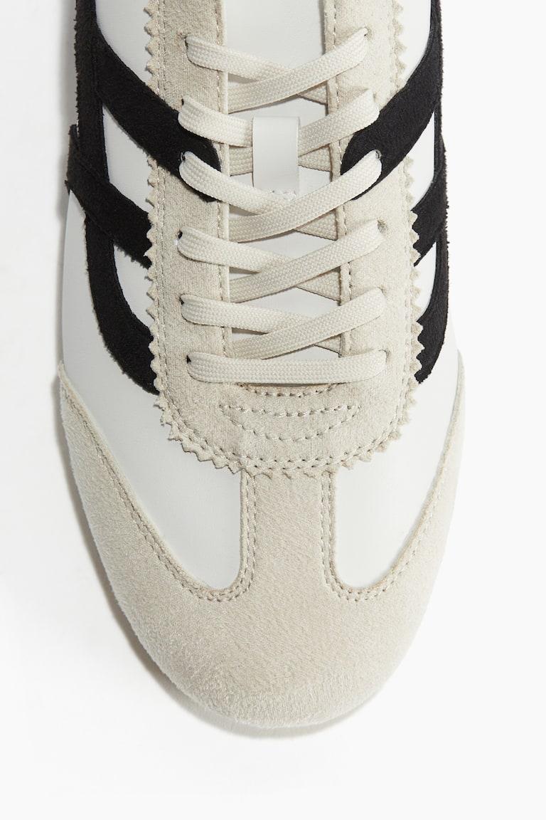 H&M Sneaker Riesige Ersparnisse