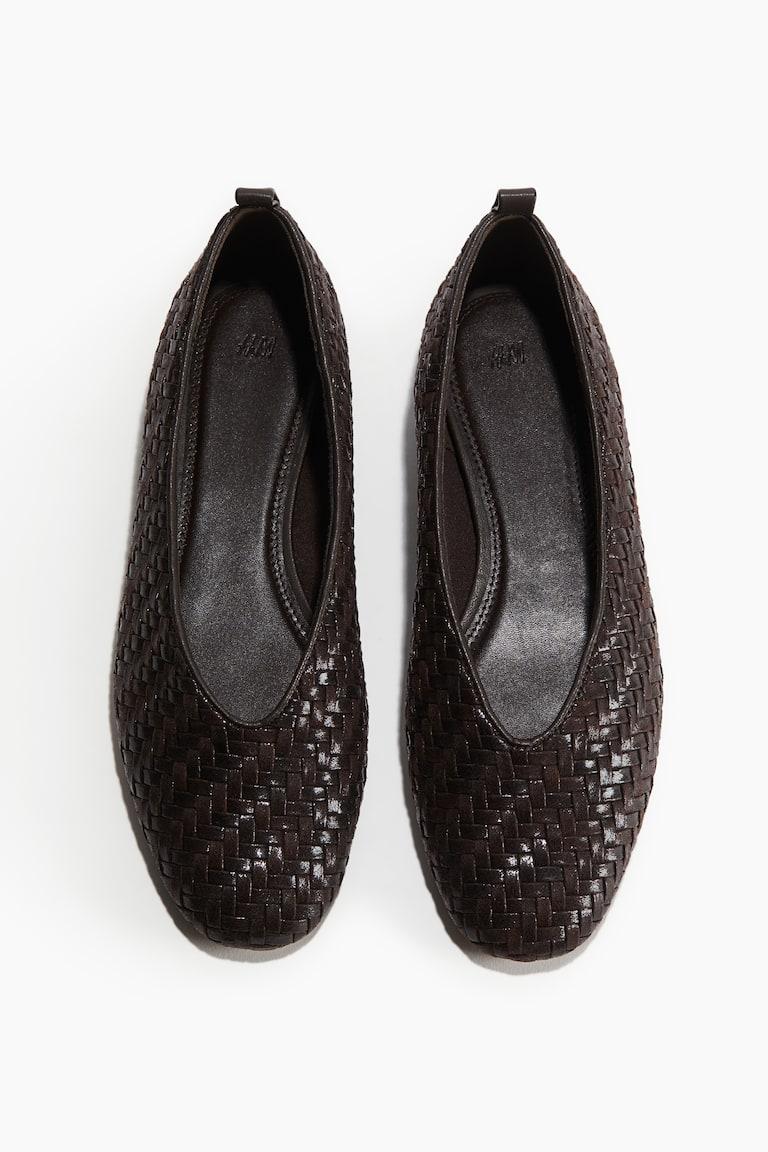 H&M Geflochtene Ballerinas Bis zu 60% Rabatt