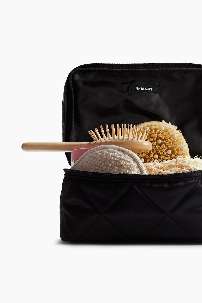 H&M Große Kulturtasche mit zwei Böden Nur noch ein Tag übrig