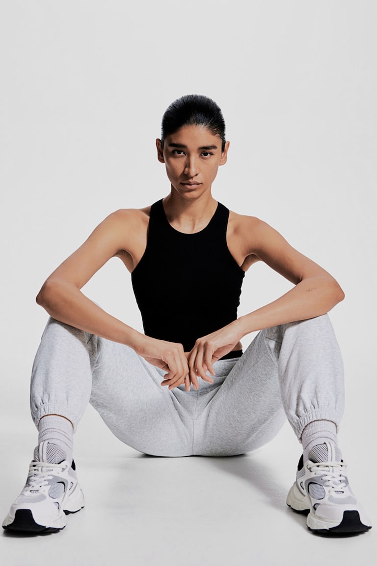 H&M Sport-BH mit DryMove™ Medium Support Großer Ausverkauf