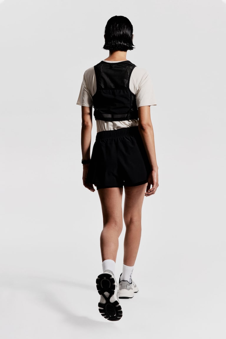 H&M Doppellagige Laufshorts mit DryMove™ Wochenangebot