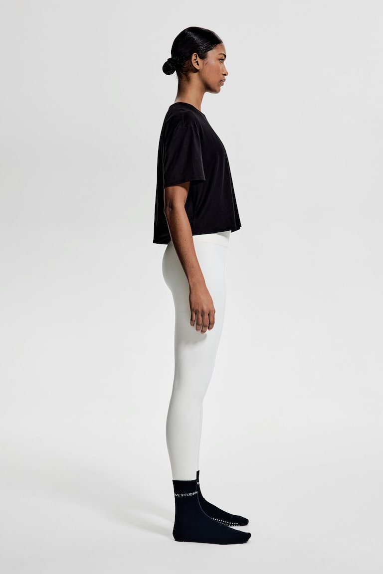 H&M Kastiges Sportshirt mit DryMove™ JETZT KAUFEN