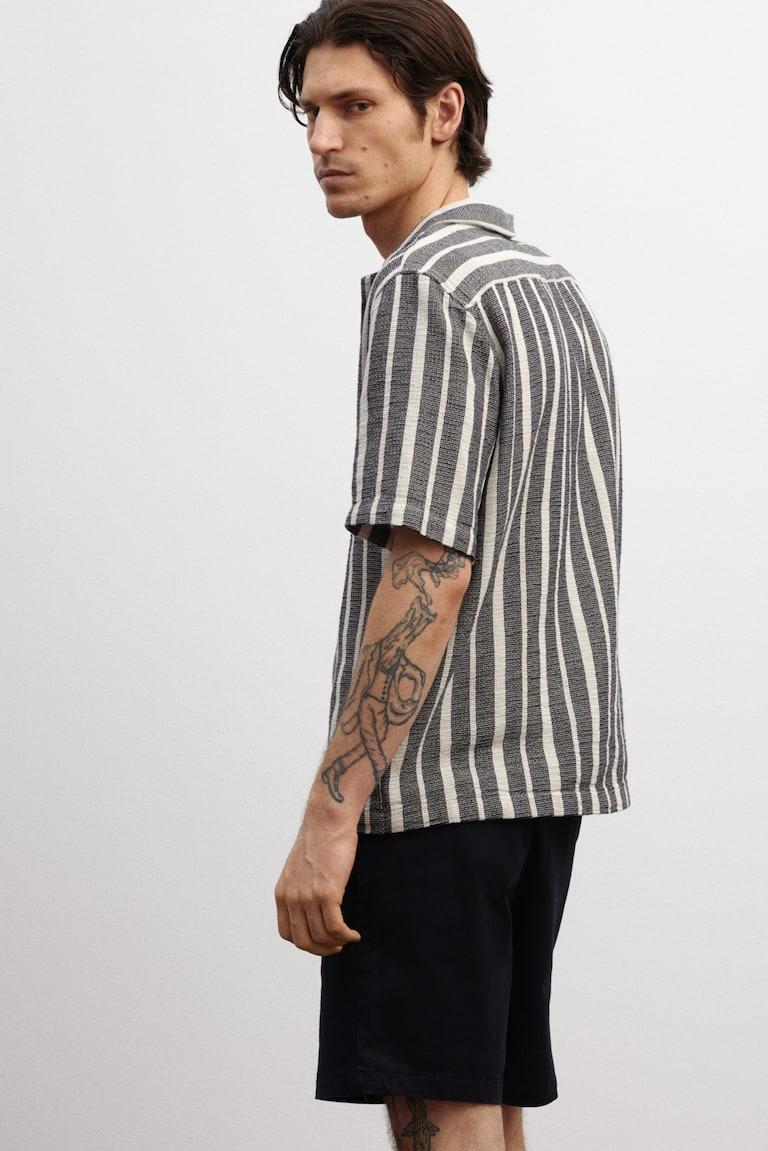 H&M Freizeithemd mit Struktur in Regular Fit zollfrei