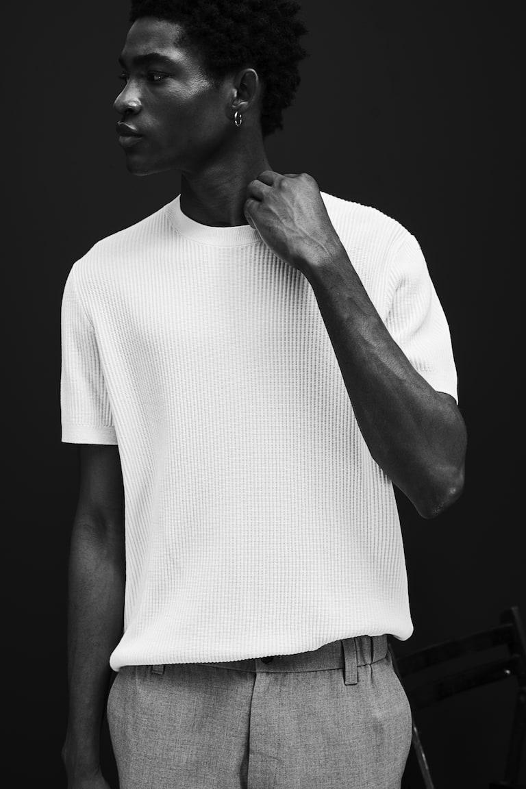 H&M T-Shirt in Rippstrick Regular Fit Fabrikverkauf