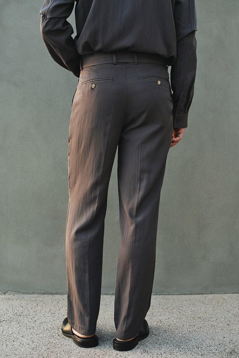 H&M Twillhose mit Gürtel in Regular Fit Saisonale Angebote