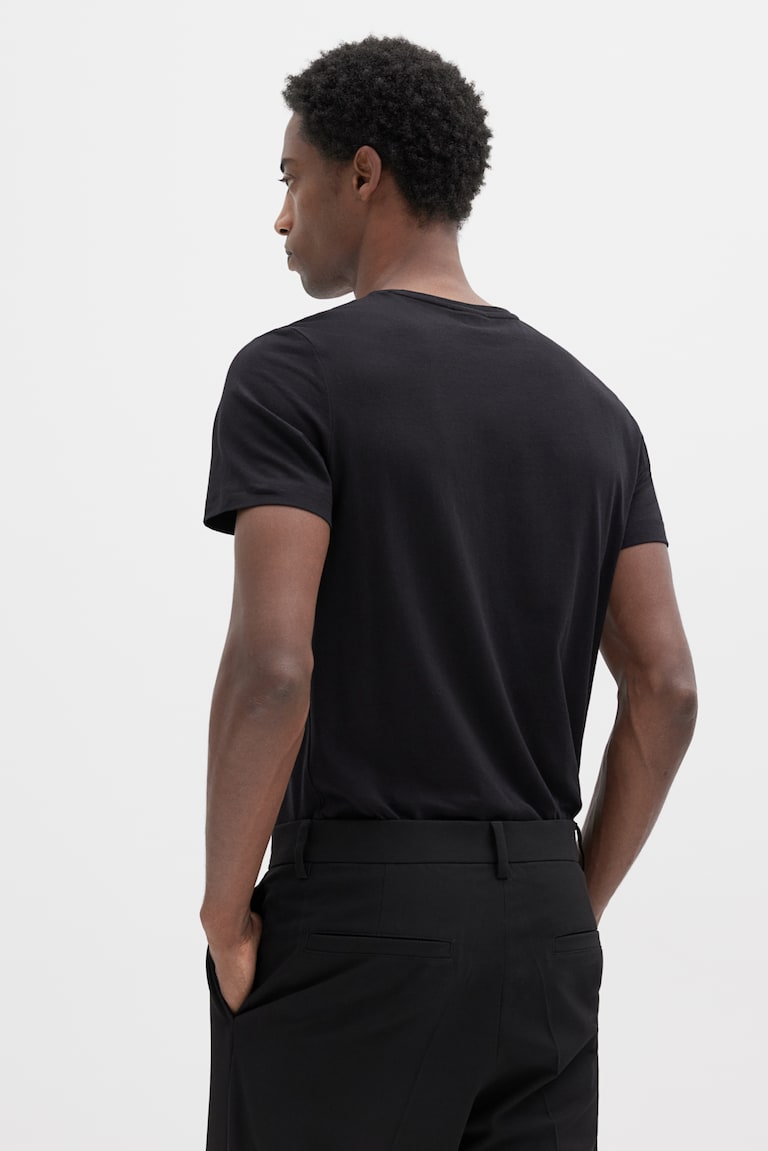 H&M T-Shirt in Slim Fit Bis zu 65% Rabatt
