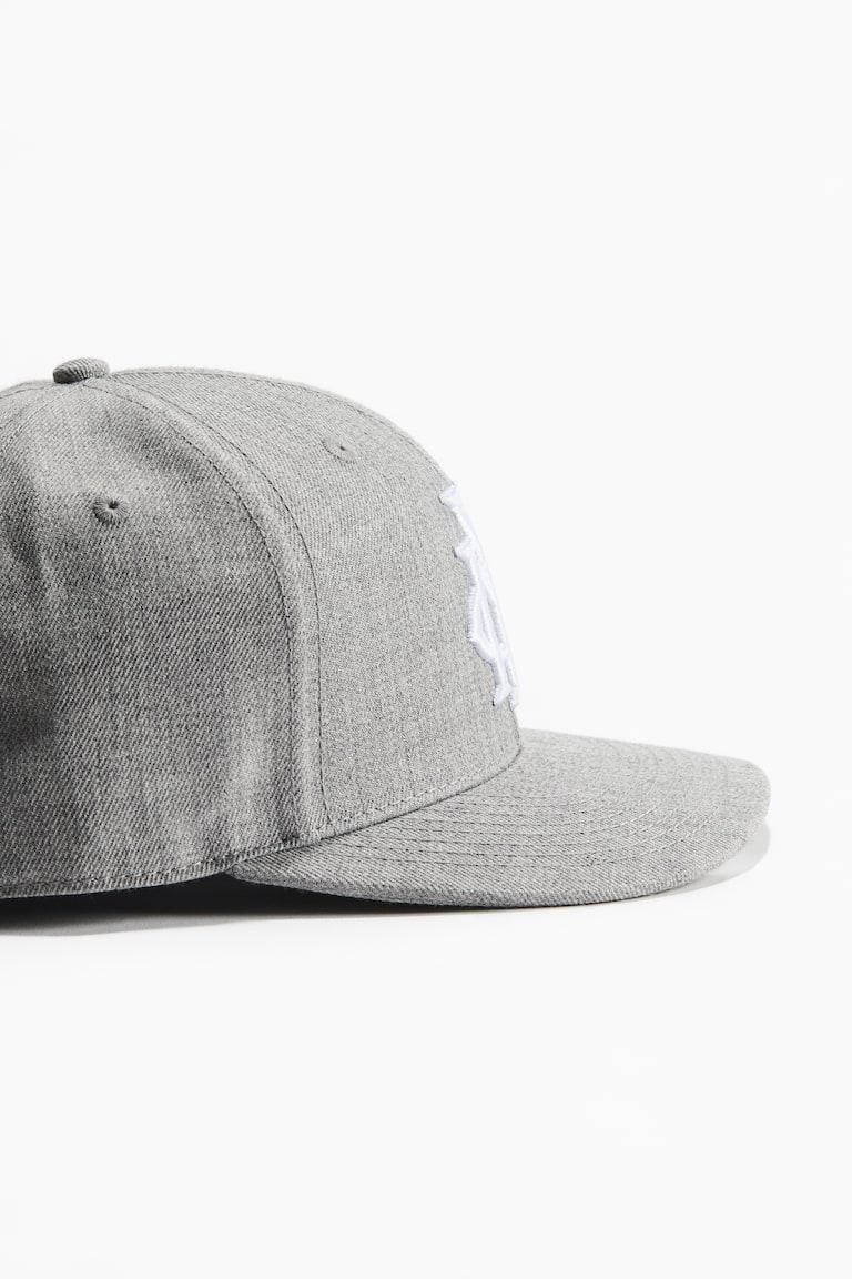 H&M Cap mit Motivstickerei 50% Rabatt für begrenzte Zeit