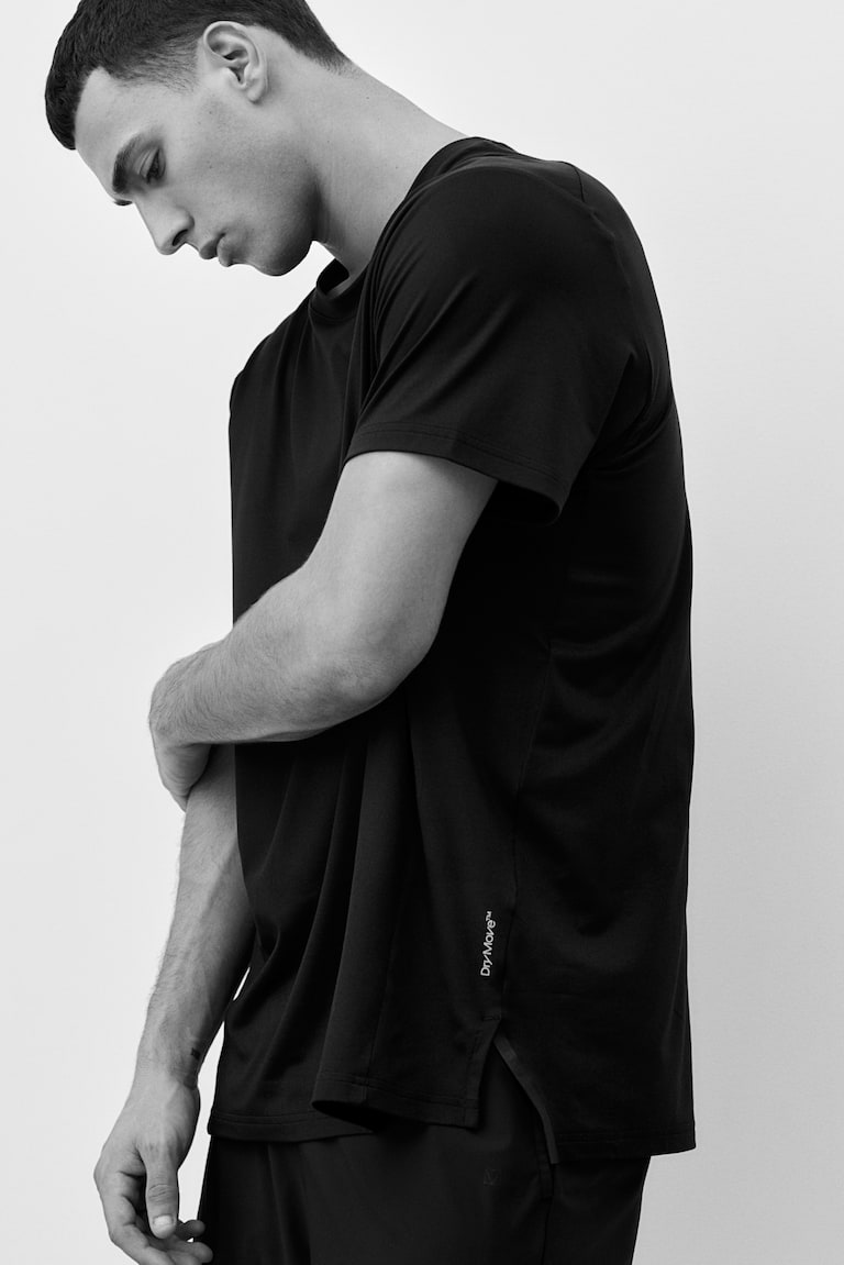 H&M Sportshirt mit DryMove™ in Regular Fit Begrenzt auf 3 Tage