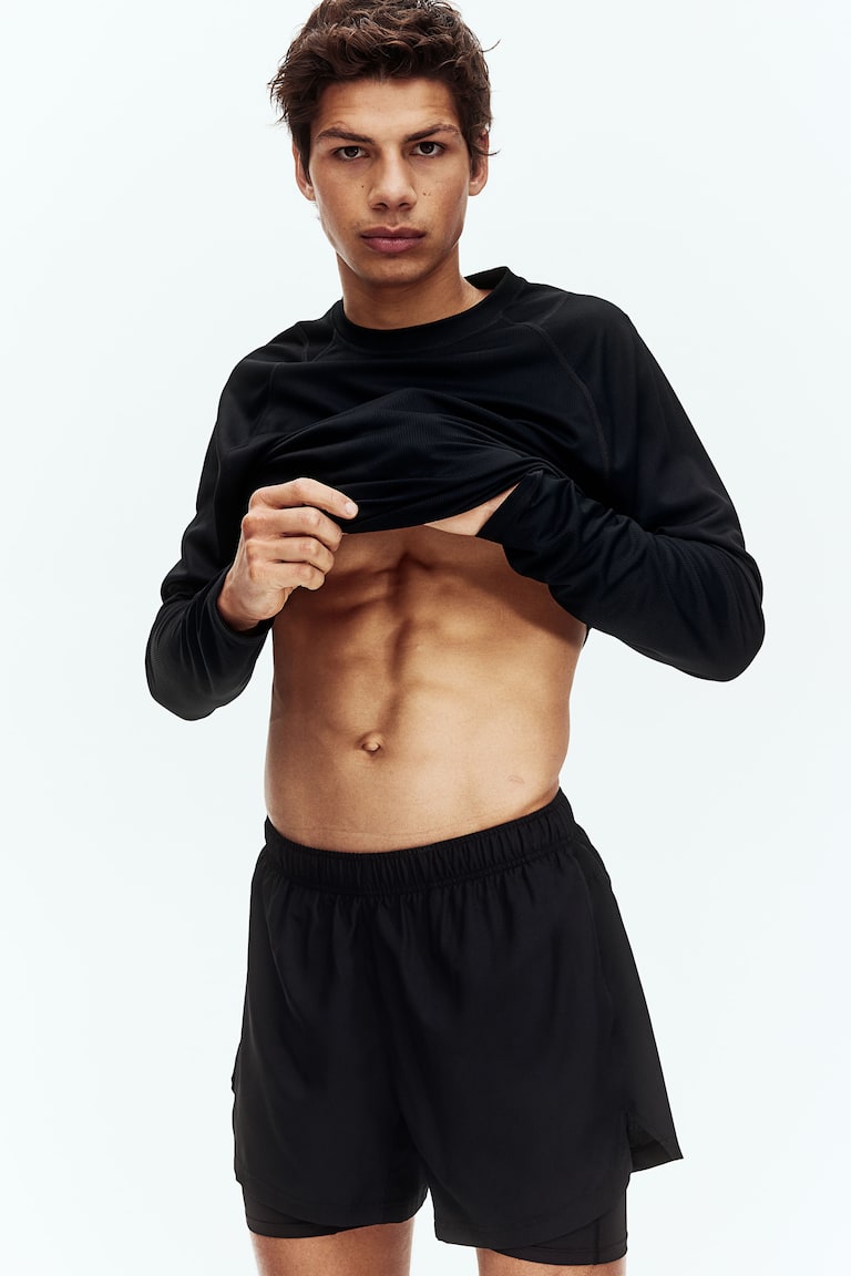 H&M Doppellagige Sportshorts mit DryMove™ Rabatte dieses Monats