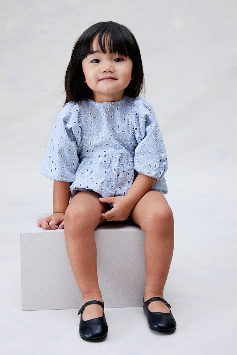 H&M Strampler mit Broderie Anglaise Bis zu 55% Rabatt
