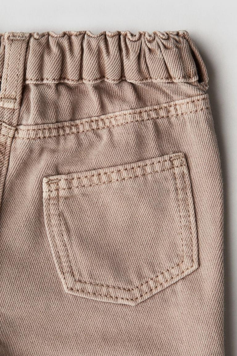 H&M Jeans mit Stickereien Kauf eins, bekomm eins gratis