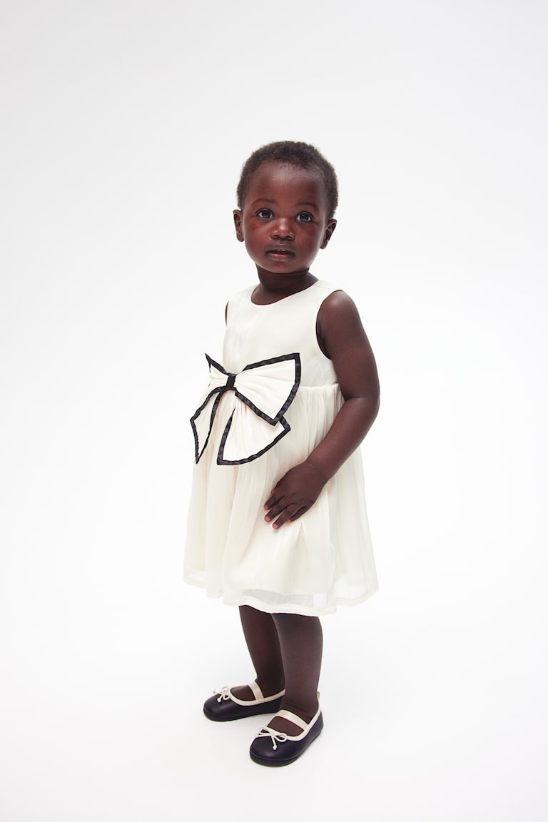H&M Organza-Kleid mit Schleifendetail Neueste Mode