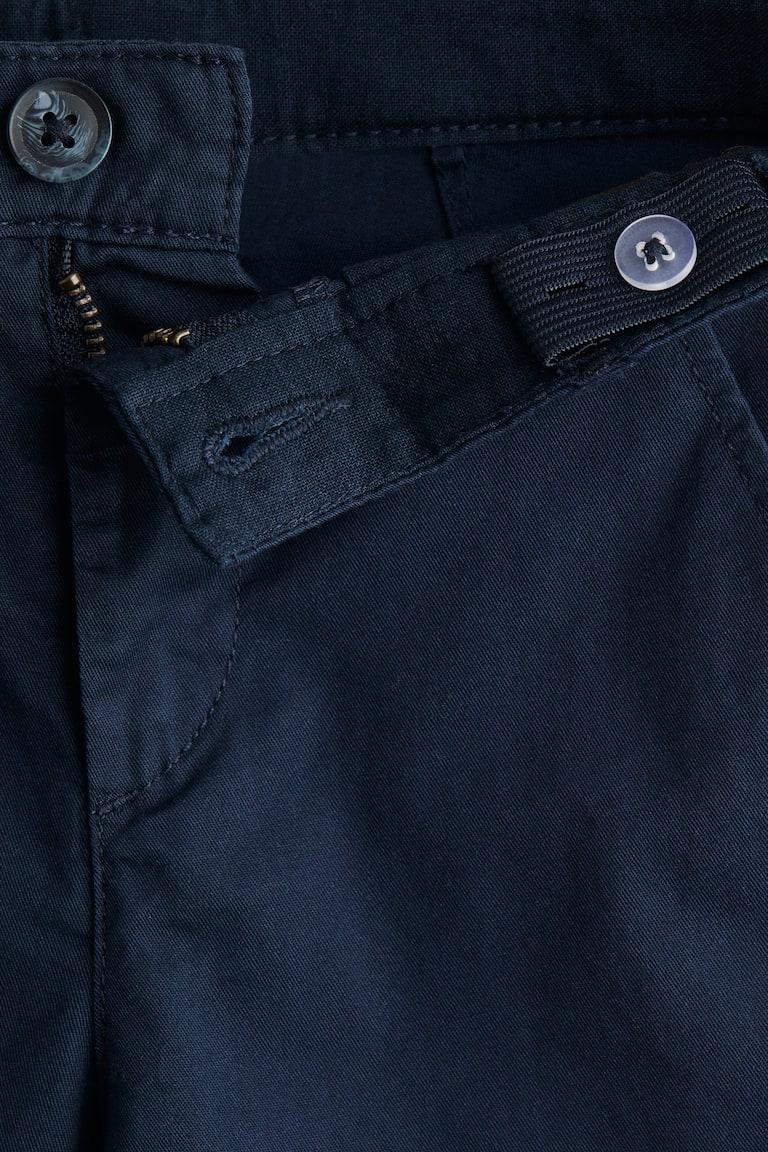 H&M Chino aus Twill Nur noch ein Tag übrig
