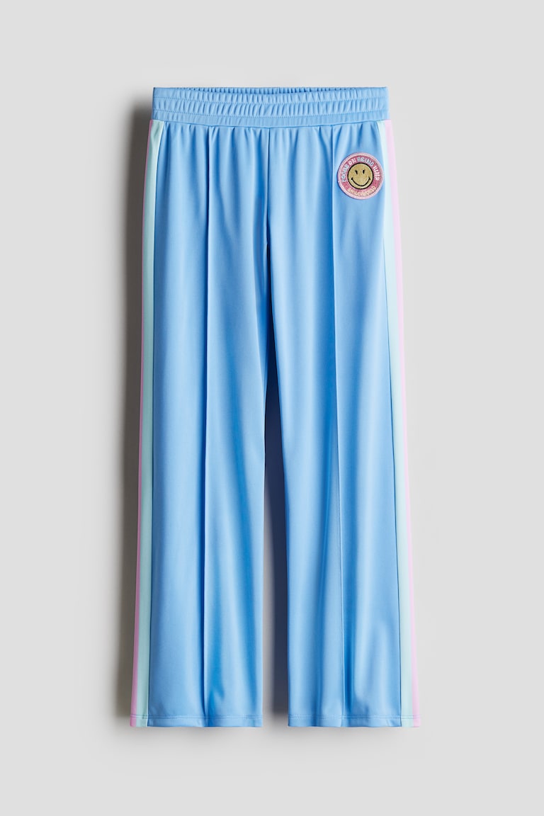 H&M Trainingshose mit weitem Bein Jubiläumsangebot