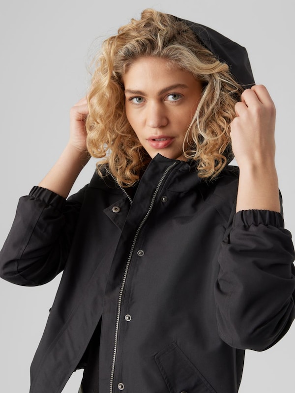 VERO MODA VERO MODA Jacke 'VMZoa' in Schwarz Black Friday