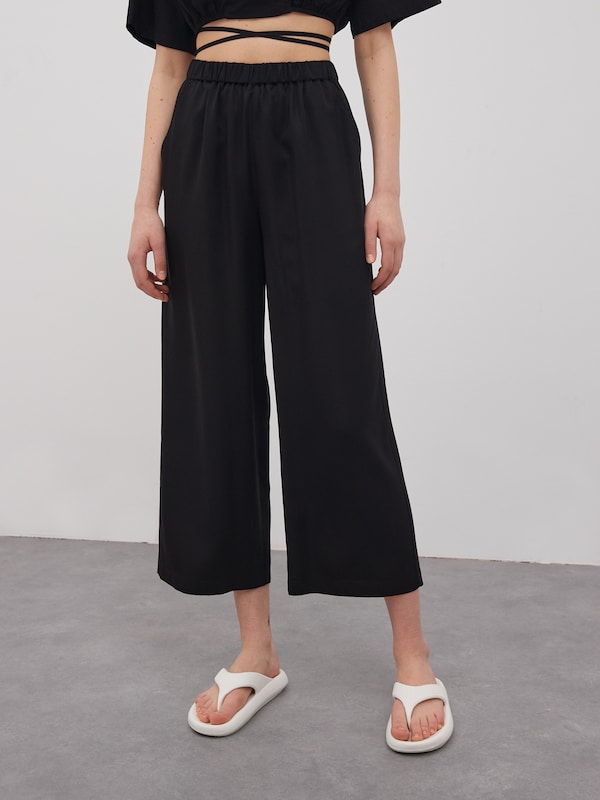 EDITED EDITED Wide Leg Hose 'Nona' in Schwarz Begrenztes Angebot