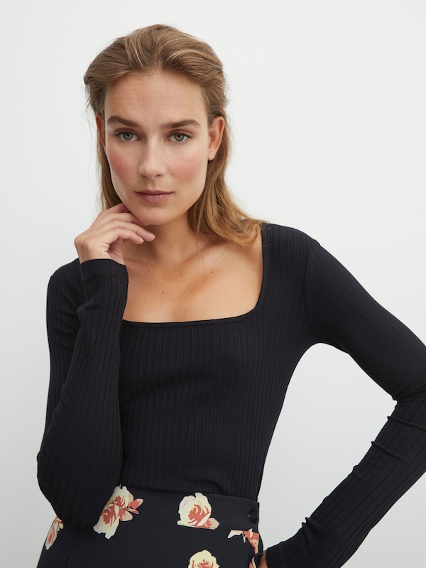 EDITED EDITED Shirt 'Valeria' in Schwarz Valentinstagsangebot