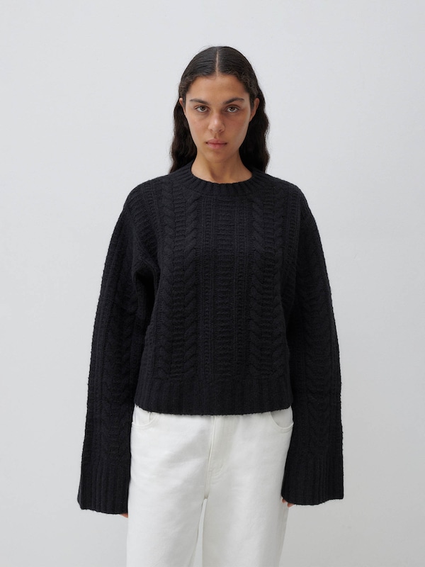 ABOUT YOU x Marie von Behrens ABOUT YOU x Marie von Behrens Pullover 'Agathe' in Schwarz Begrenzt auf 3 Tage