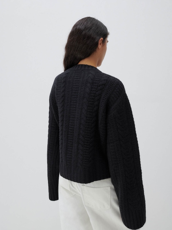 ABOUT YOU x Marie von Behrens ABOUT YOU x Marie von Behrens Pullover 'Agathe' in Schwarz Begrenzt auf 3 Tage