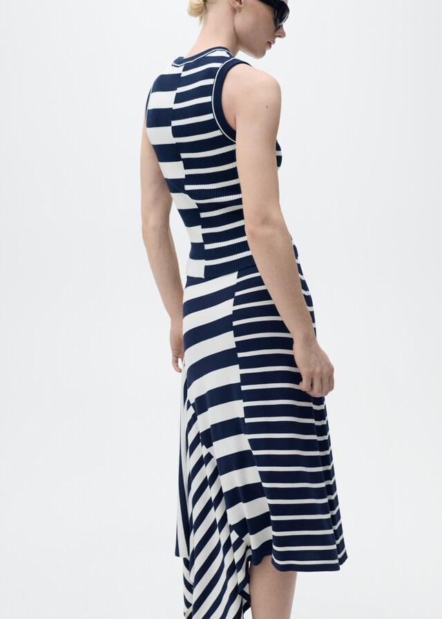 Mango Gestreiftes Jersey-Top Im Verkauf