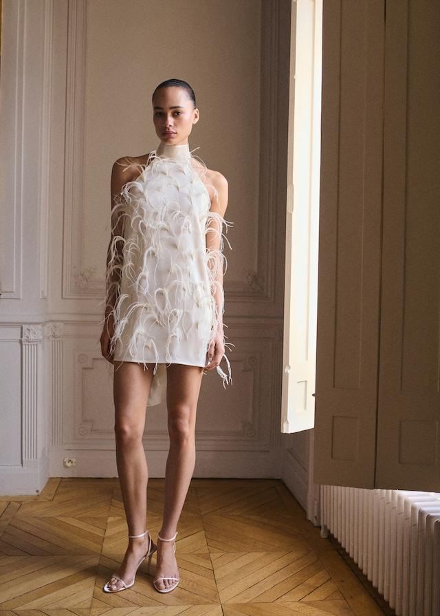 Mango Neckholder-Kleid mit Federdetails Rabatte dieses Monats