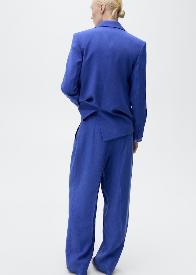 Mango Wideleg-Anzughose mit Bundfalten 2025