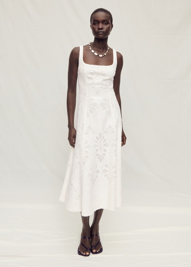 Mango Evasé-Kleid aus Leinen mit floraler Stickerei Auslauf