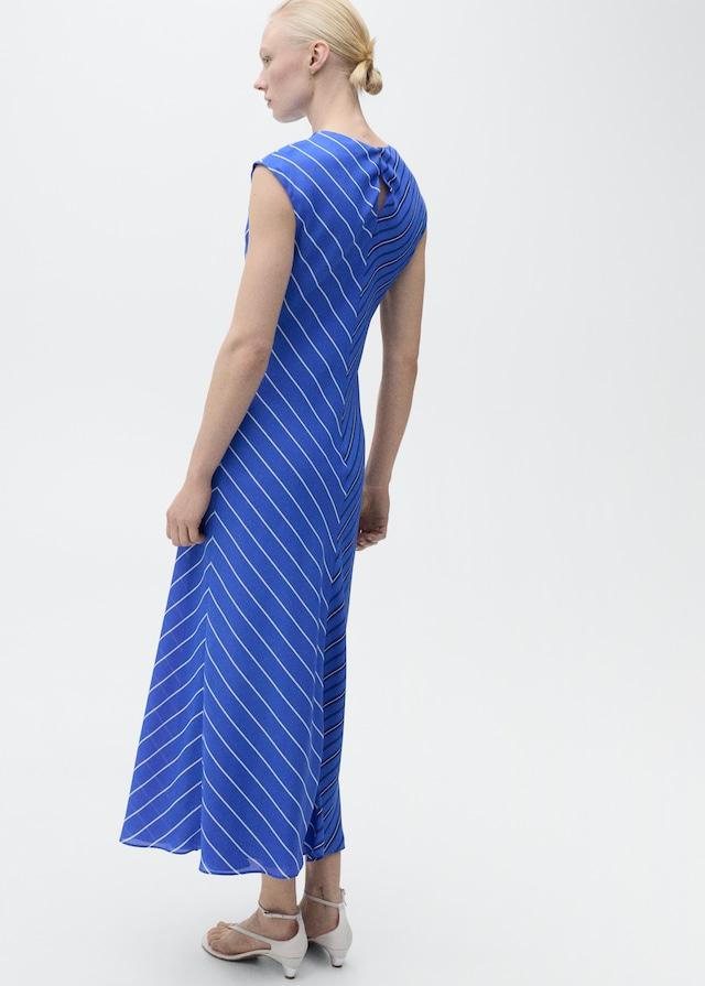 Mango Evasé-Kleid mit kombinierten Streifen Begrenztes Angebot