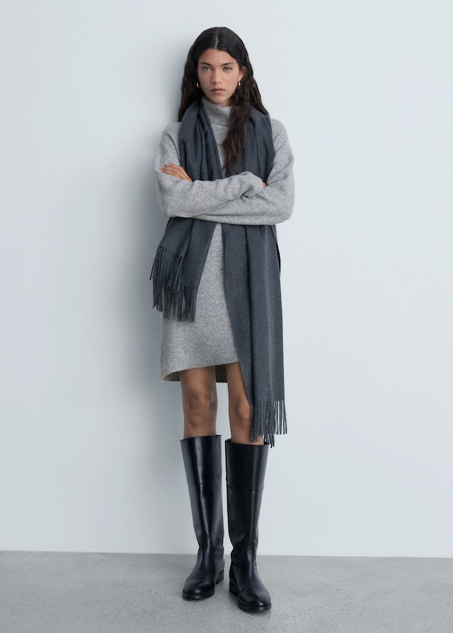 Mango Kurzes Strickkleid mit weitem Rollkragen Versandkostenfrei
