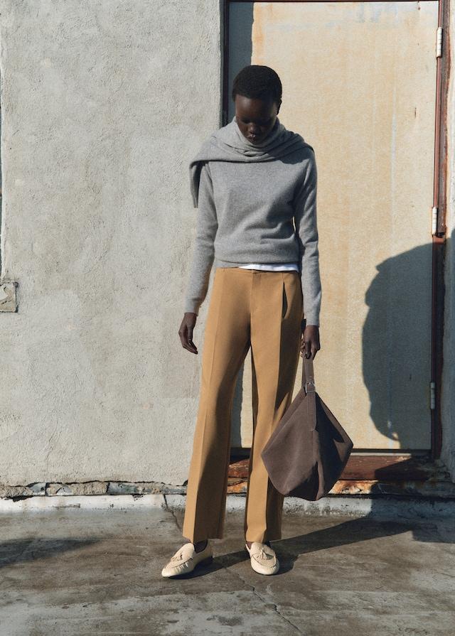 Mango Gerade Bundfaltenhose Valentinstagsangebot