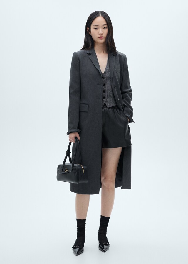 Mango Shorts mit Ledereffekt und Stretchbund Speichern exportieren