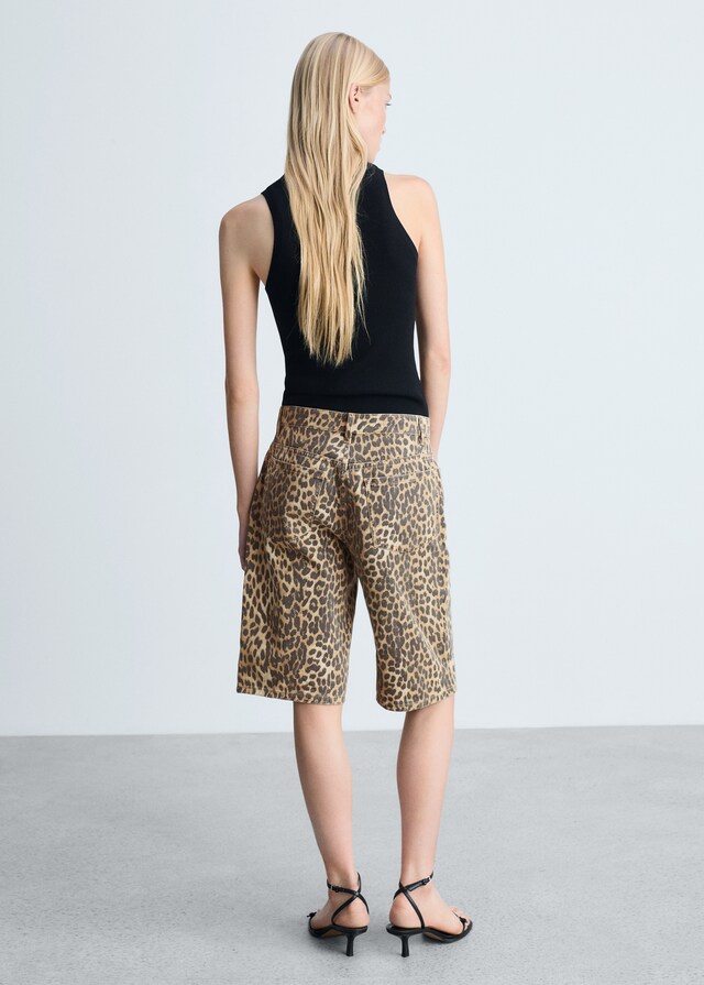 Mango Bermudashorts mit hoher Taille und Leopardenmuster Im Verkauf