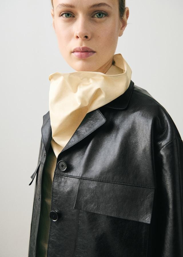 Mango Oversized-Lederjacke mit Taschen Im Verkauf