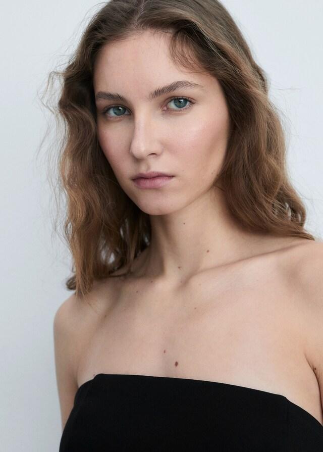 Mango Schulterfreies Kleid im Kontrastdesign 2025
