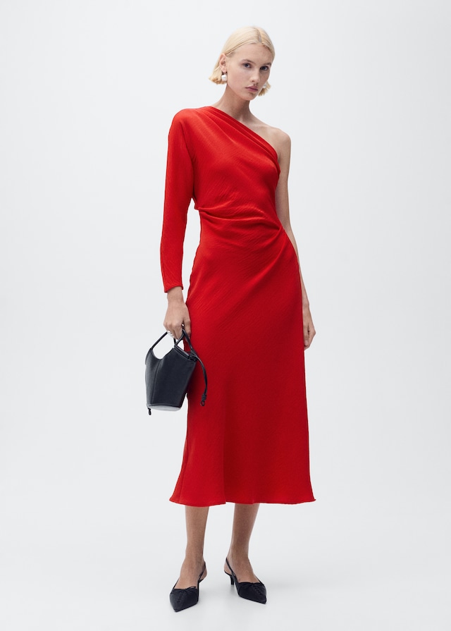 Mango Drapiertes Kleid mit asymmetrischem Design im Angebot