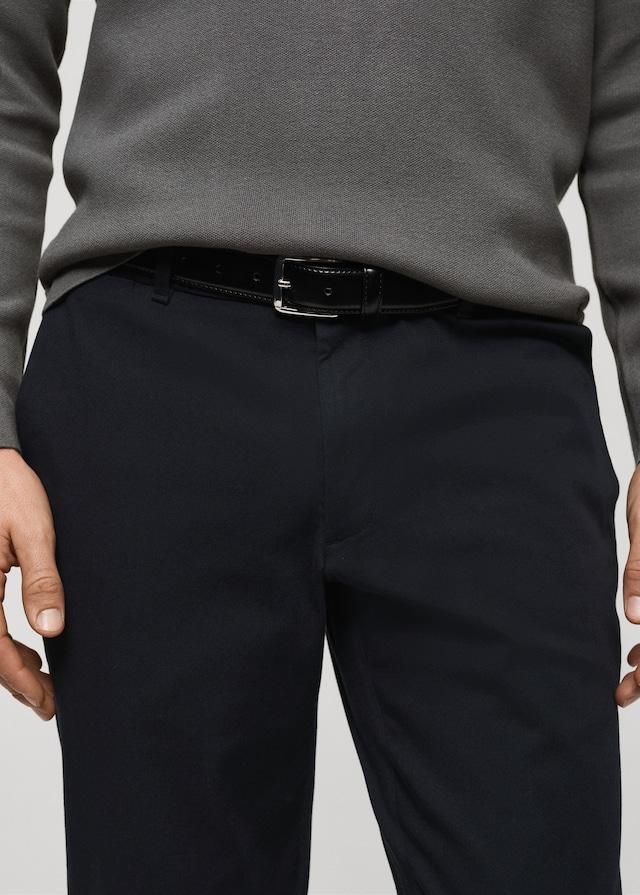 Mango Slim-Fit-Chinohose Barna aus Serge Kauf eins, bekomm eins gratis