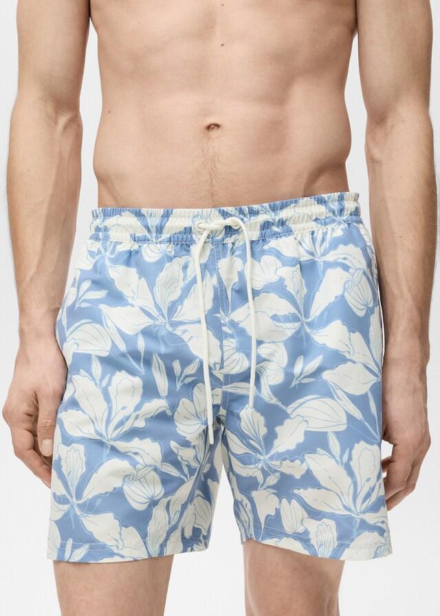 Mango Badeshorts mit floralem Dessin Black Friday