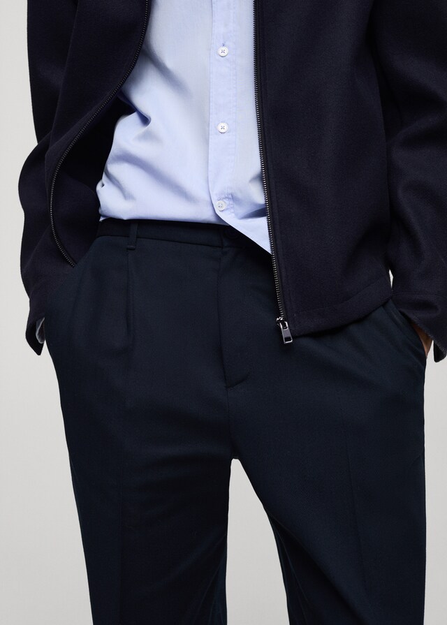 Mango Straight Fit-Bundfaltenhose Bis zu 60% Rabatt