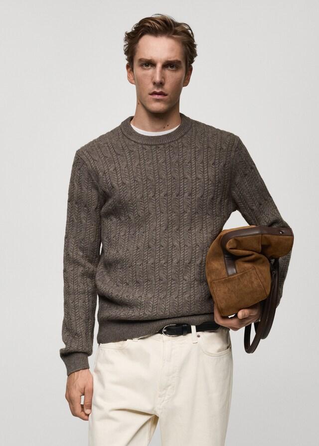 Mango Pullover mit Zopfmuster