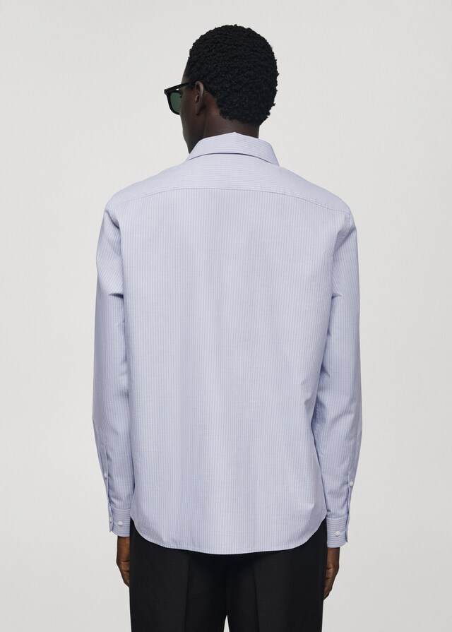 Mango Slim Fit-Baumwollhemd mit Nadelstreifenmuster 2025