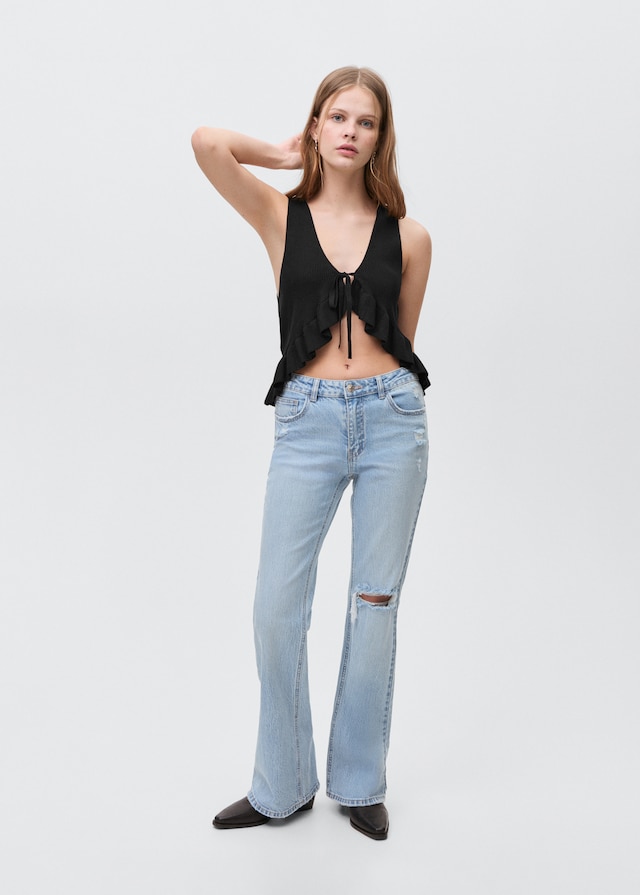 Mango Flared Jeans mit Zierrissen Rabatte dieses Monats