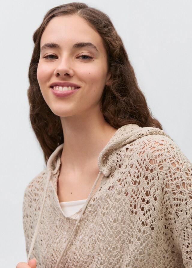 Mango Kapuzenpullover mit Lochmuster Osterangebot
