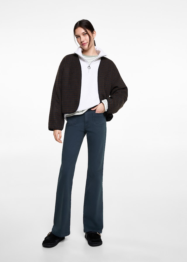 Mango Flared-Jeans mit Taschen Fabrikladen