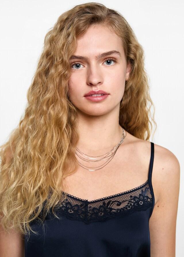 Mango Top mit Seidenspitzen-Detail zollfrei