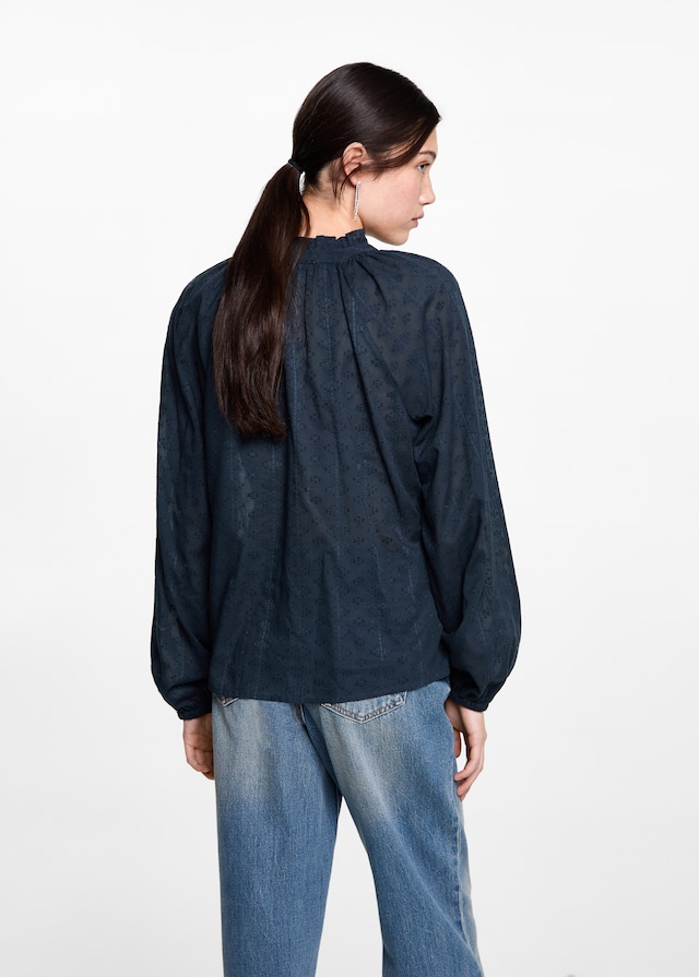 Mango Strukturierte Bluse bestickt Verkauf