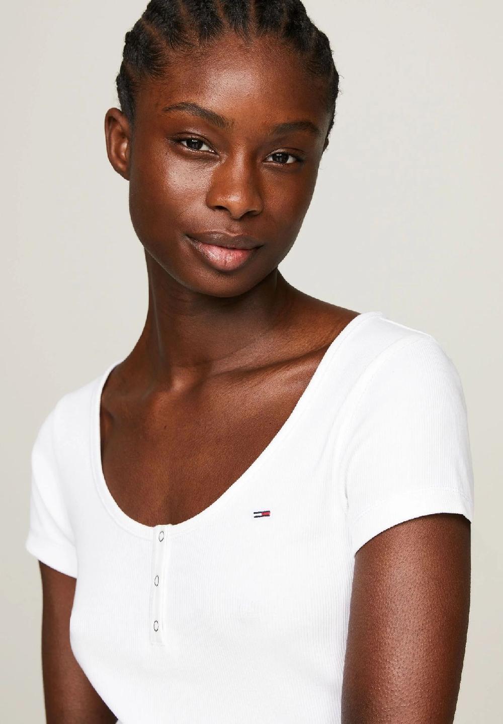 TOMMY Jeans T-Shirt Henley-Ausschnitt für Damen Bis zu 55% Rabatt